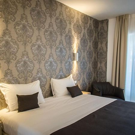 Hotel Ponti อันเจรา ภายนอก รูปภาพ
