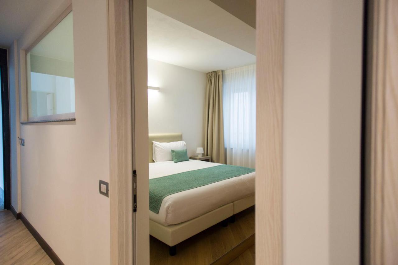 Hotel Ponti อันเจรา ภายนอก รูปภาพ