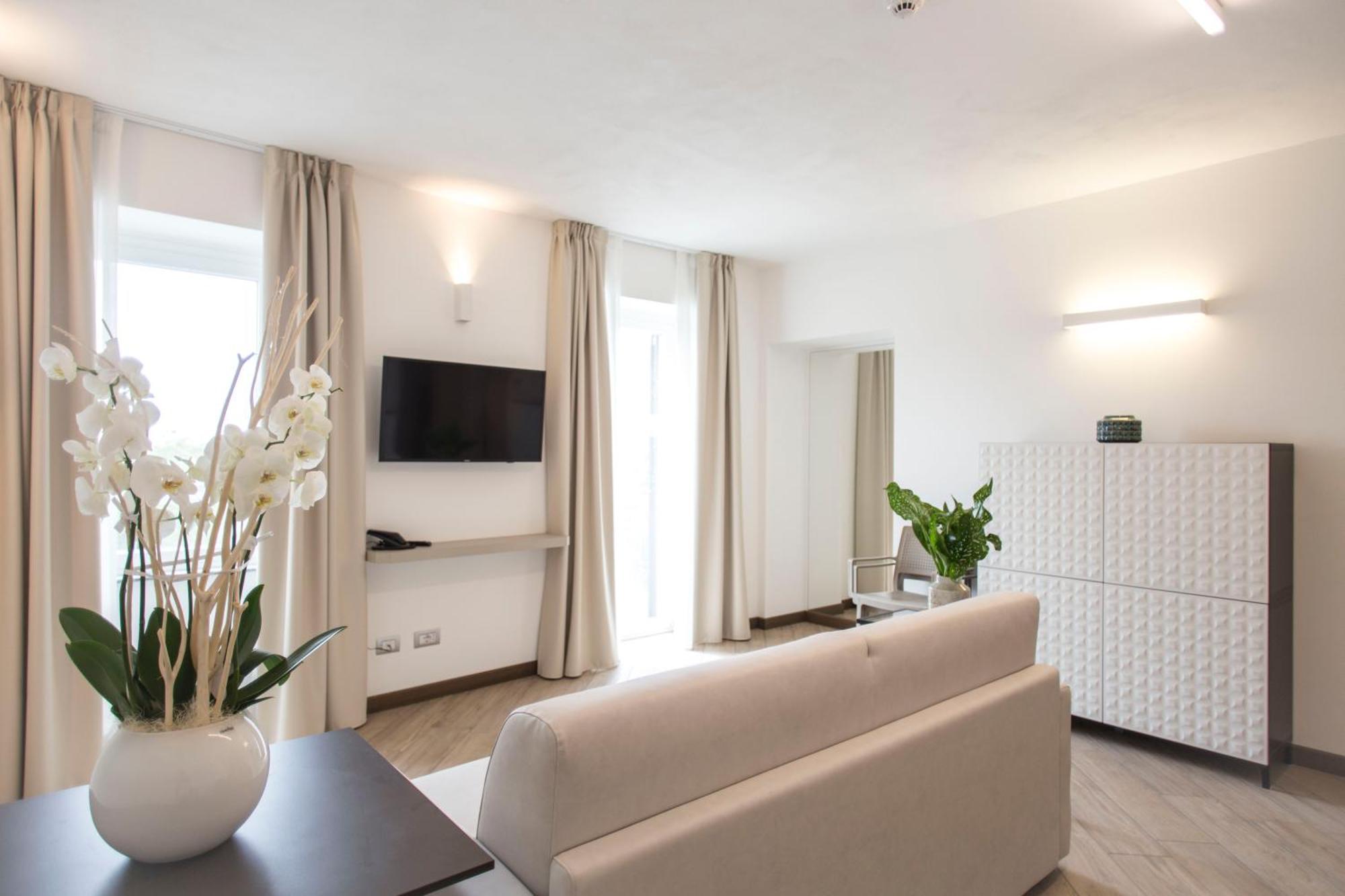 Hotel Ponti อันเจรา ภายนอก รูปภาพ