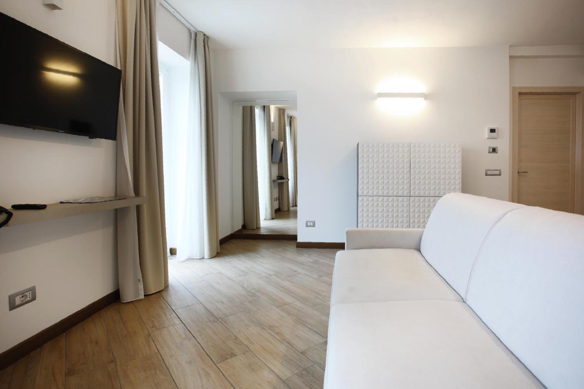 Hotel Ponti อันเจรา ภายนอก รูปภาพ